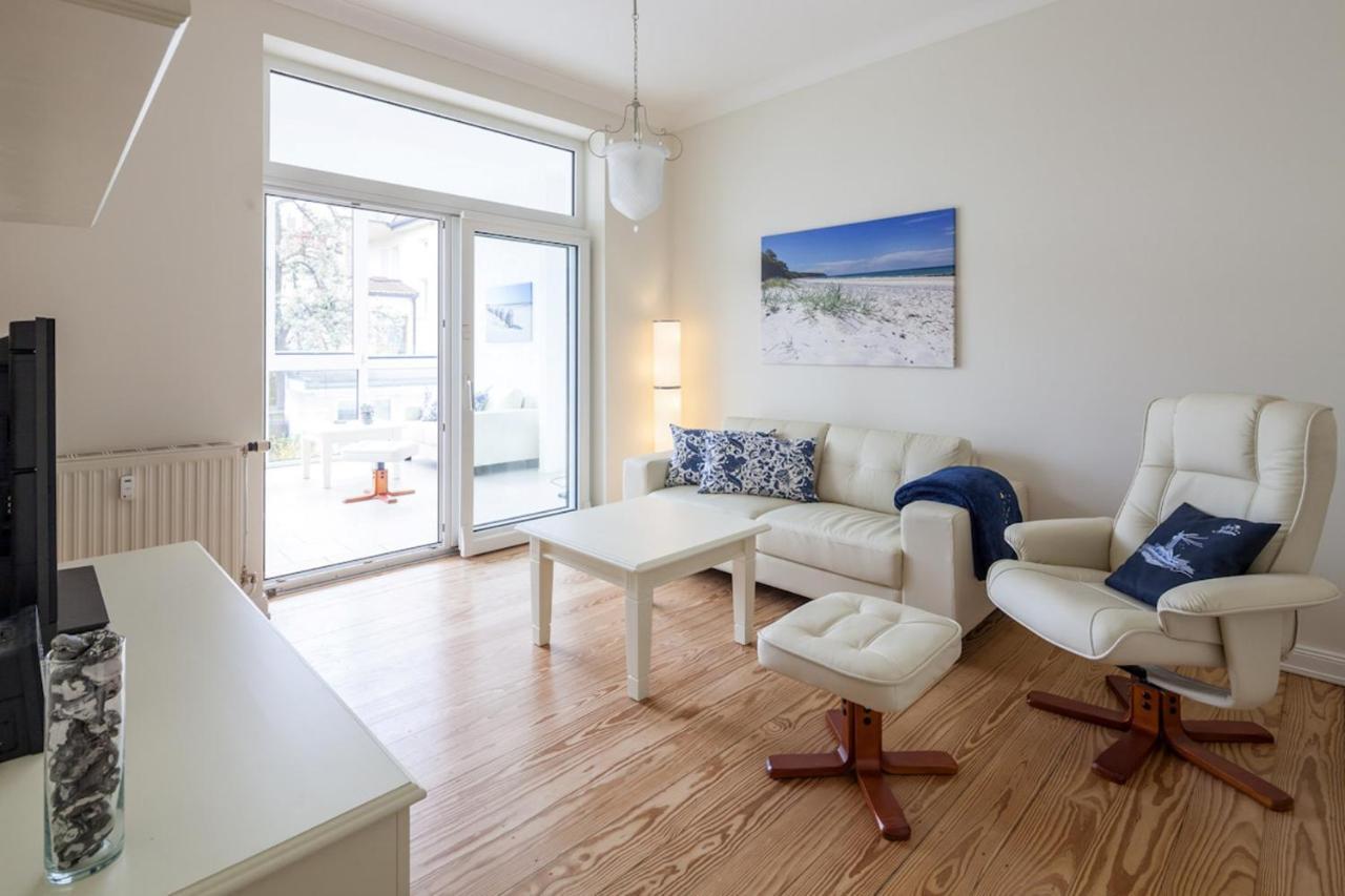 Villa Warnemuende Ferienwohnungen Росток Екстер'єр фото